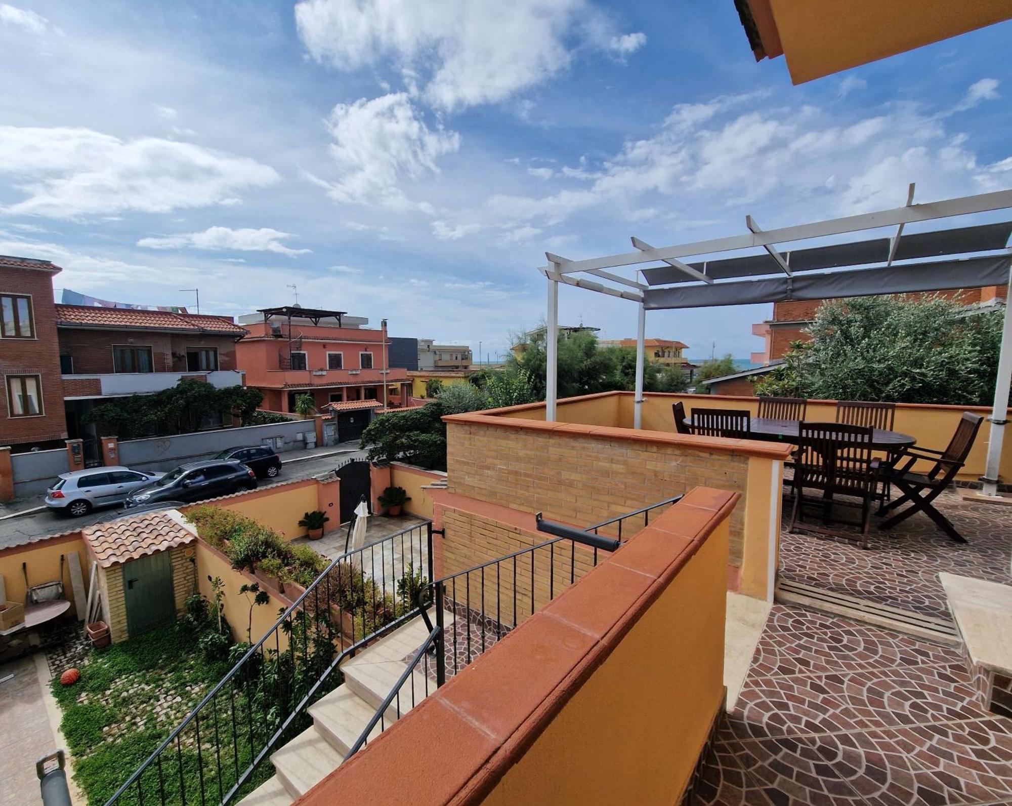Appartement Vista Mare House à Fiumicino Extérieur photo