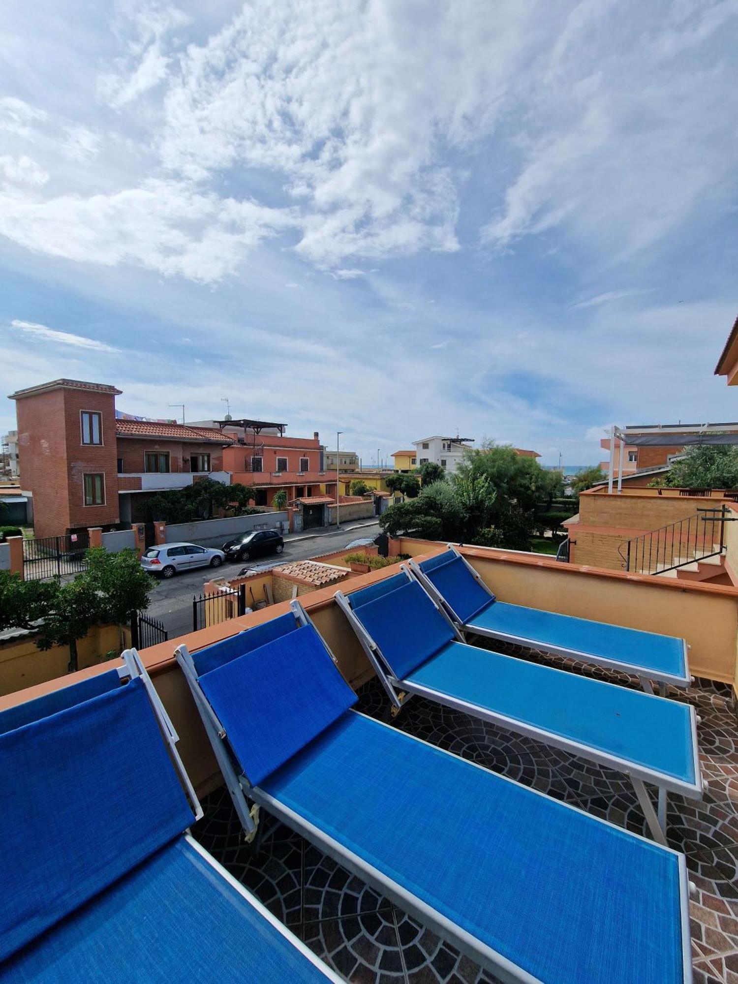 Appartement Vista Mare House à Fiumicino Extérieur photo