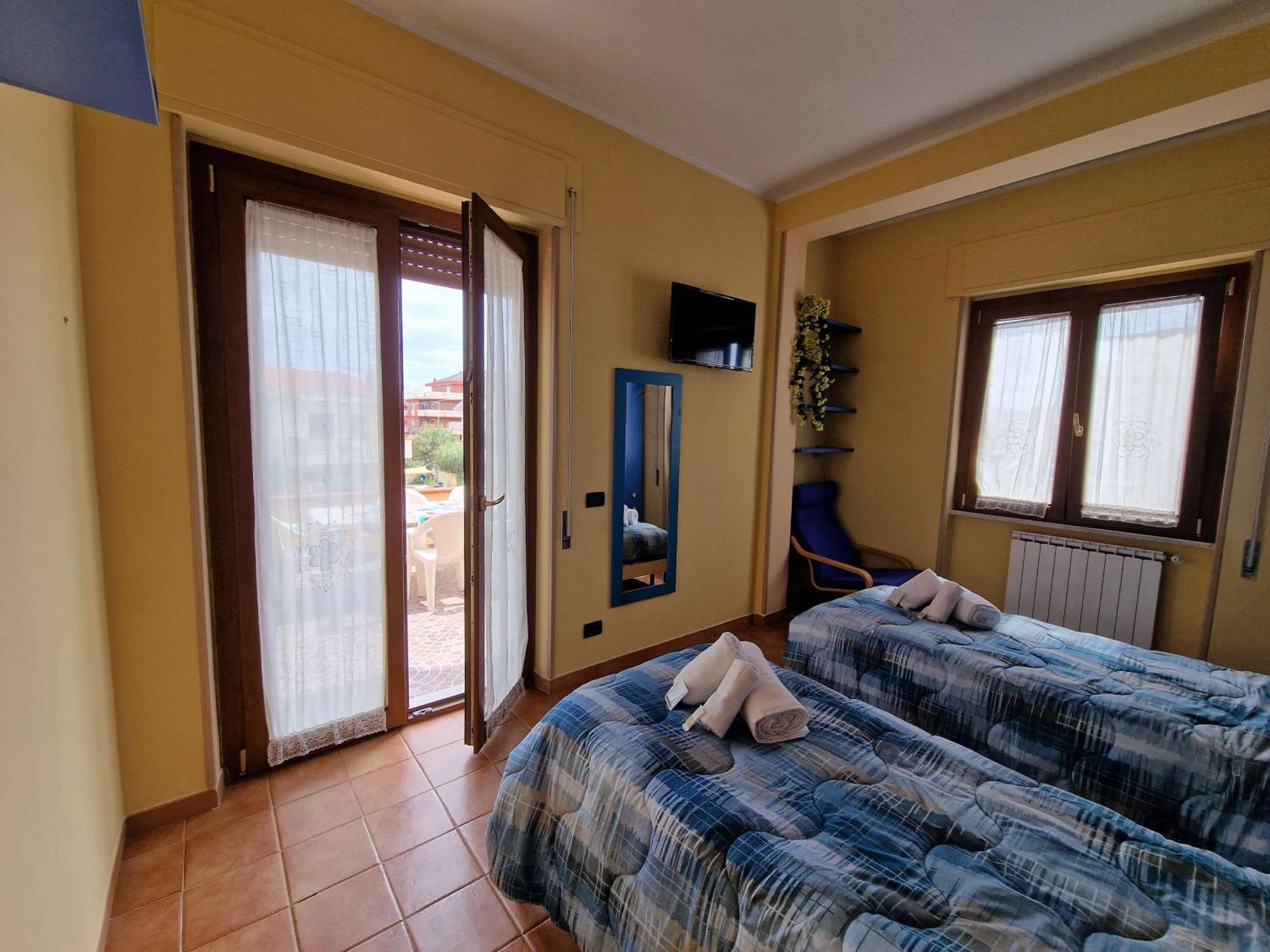 Appartement Vista Mare House à Fiumicino Extérieur photo